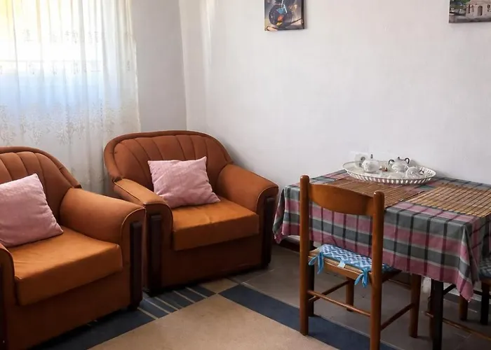 Garden One Bedroom דירה